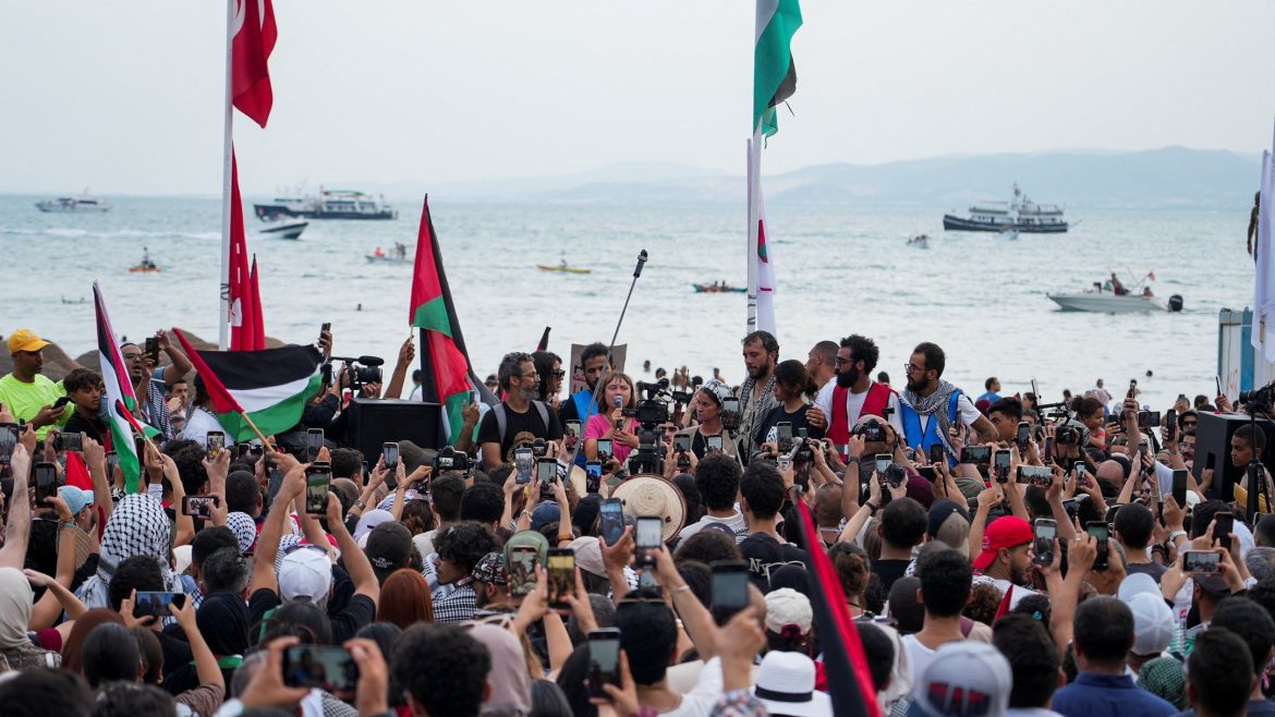 Izrael zatrzymał flotyllę z Gretą Thunberg u wybrzeży Gazy