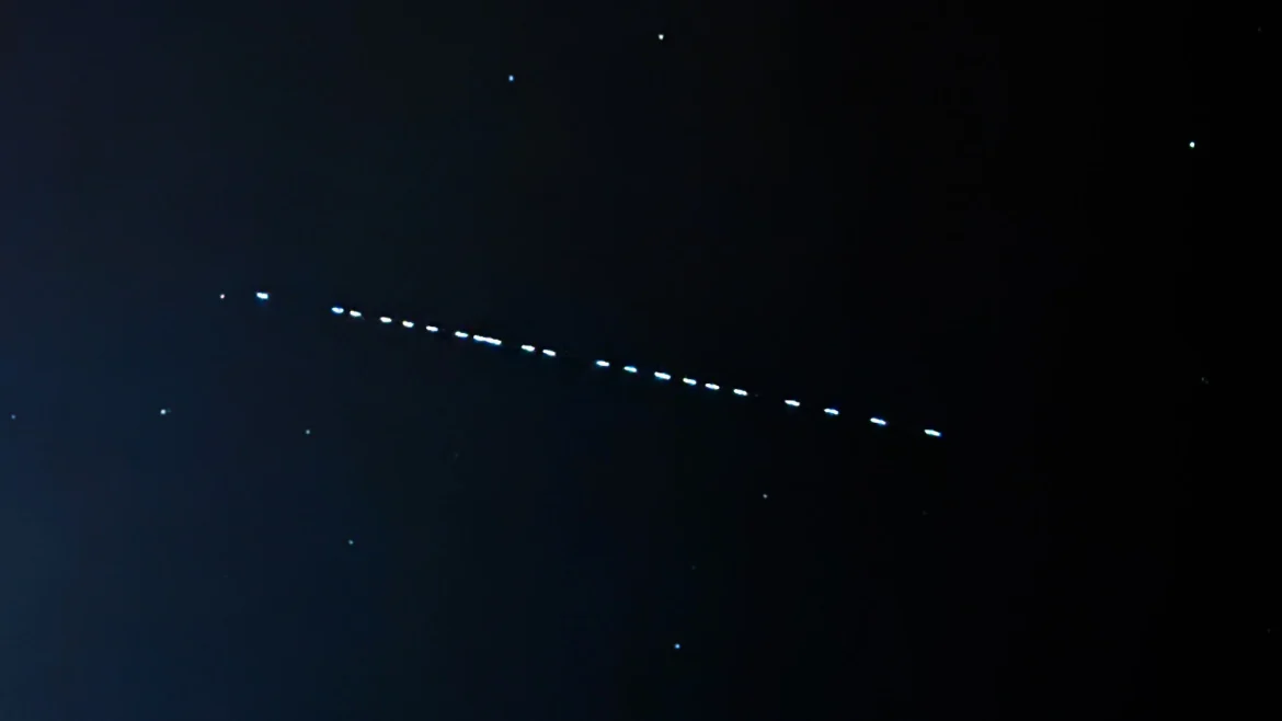 Satelity Starlink spalają się w atmosferze