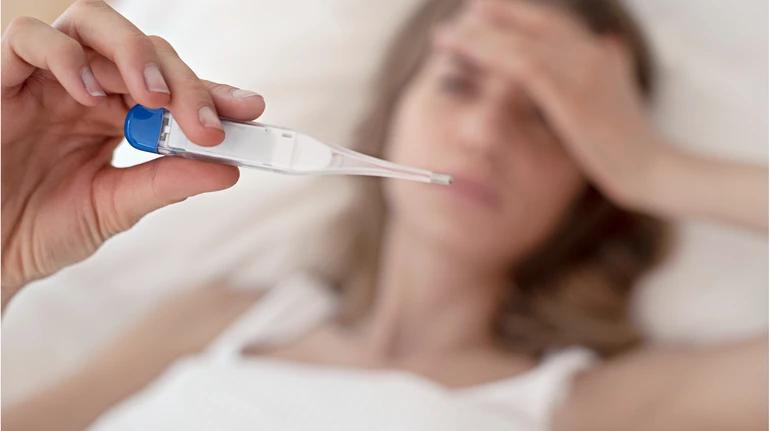 Choroba Denga: co to jest, objawy, faza krytyczna, leczenie i szczepionka w Polsce