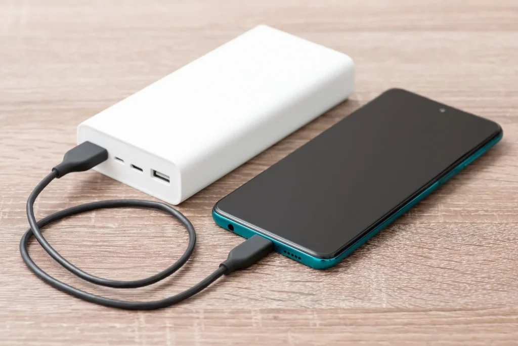 Jak wybrać powerbank w 2026 roku. Na co patrzeć poza mAh, portami i mocą