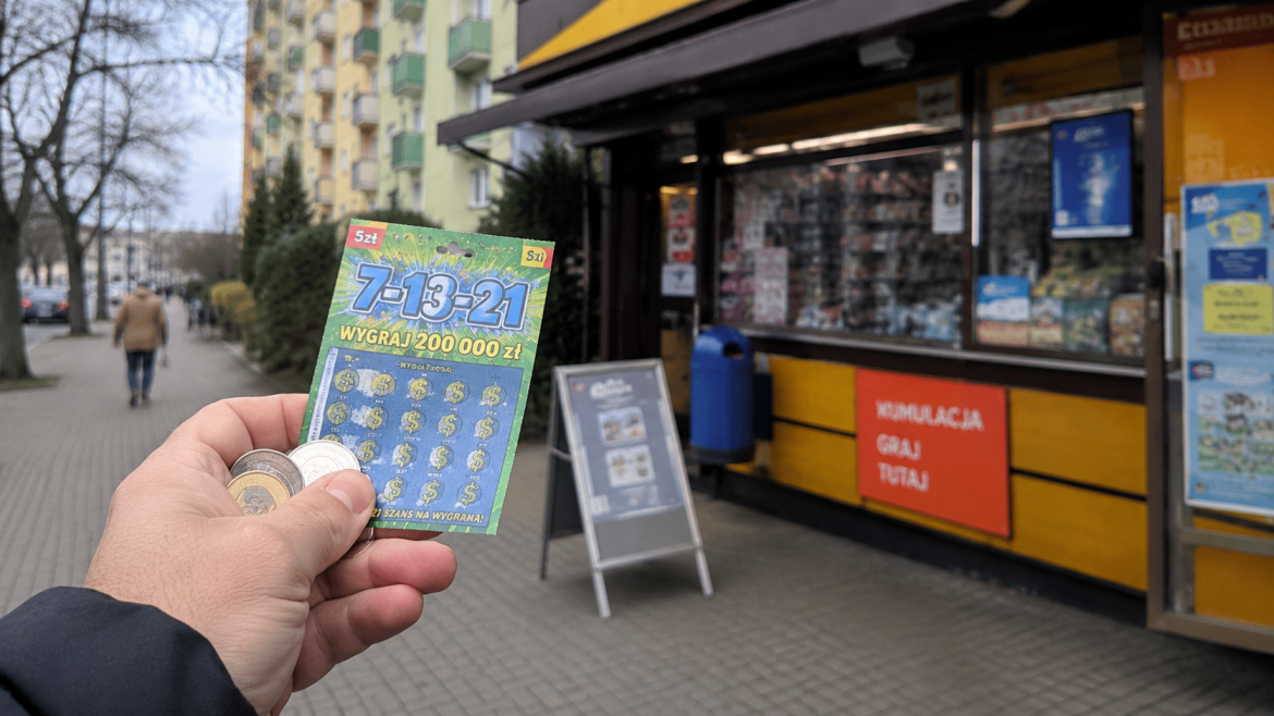 Szczęśliwiec z Bydgoszczy wygrał 200 tys. zł. Wszystko dzięki zdrapce za 5 zł