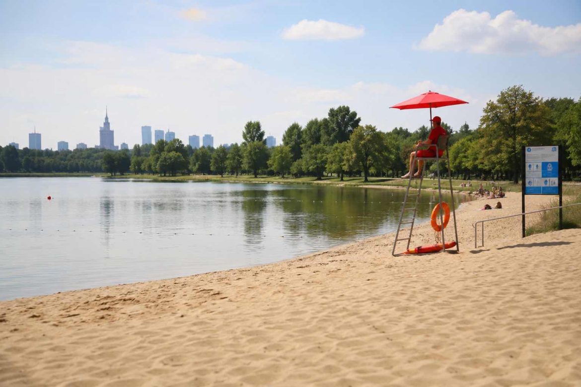 Kąpieliska Warszawa 2026: gdzie wolno pływać, a gdzie tylko odpoczywać nad wodą